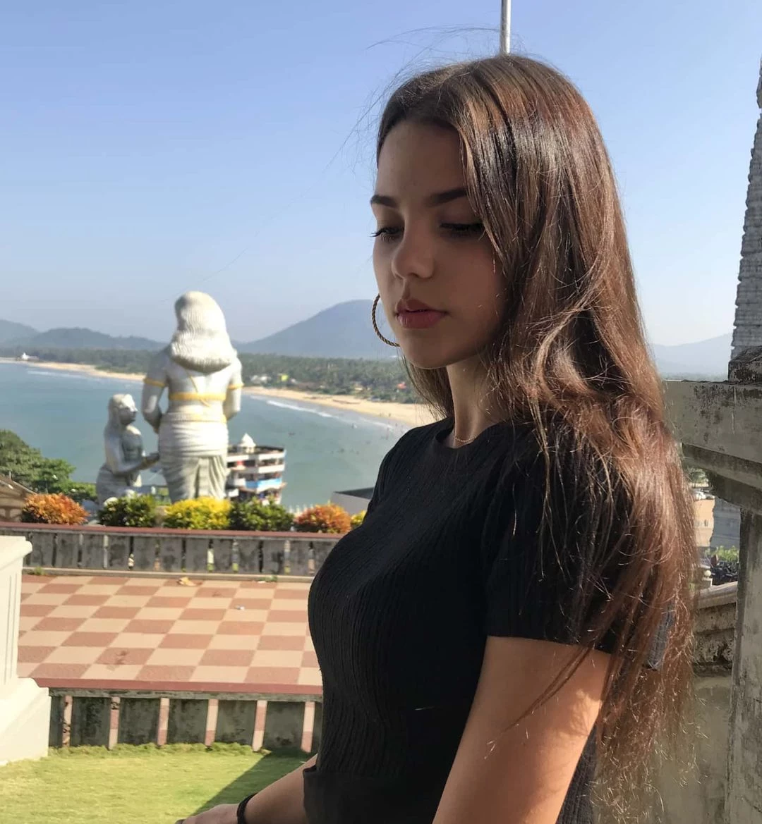  俄罗斯美少女arssenya